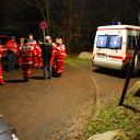 night, Falkensteiner Ufer, traffic sign, ambulance, rescuer
